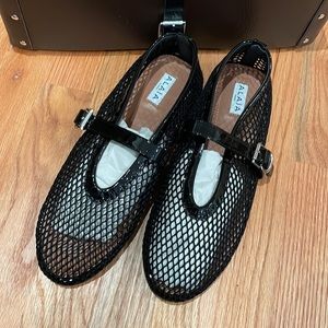 Alaia ballet flats